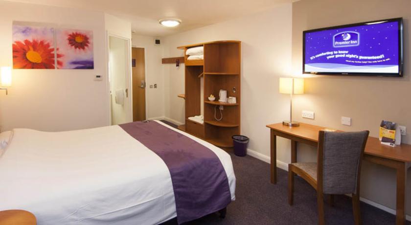 Premier Inn Uttoxeter Exterior foto