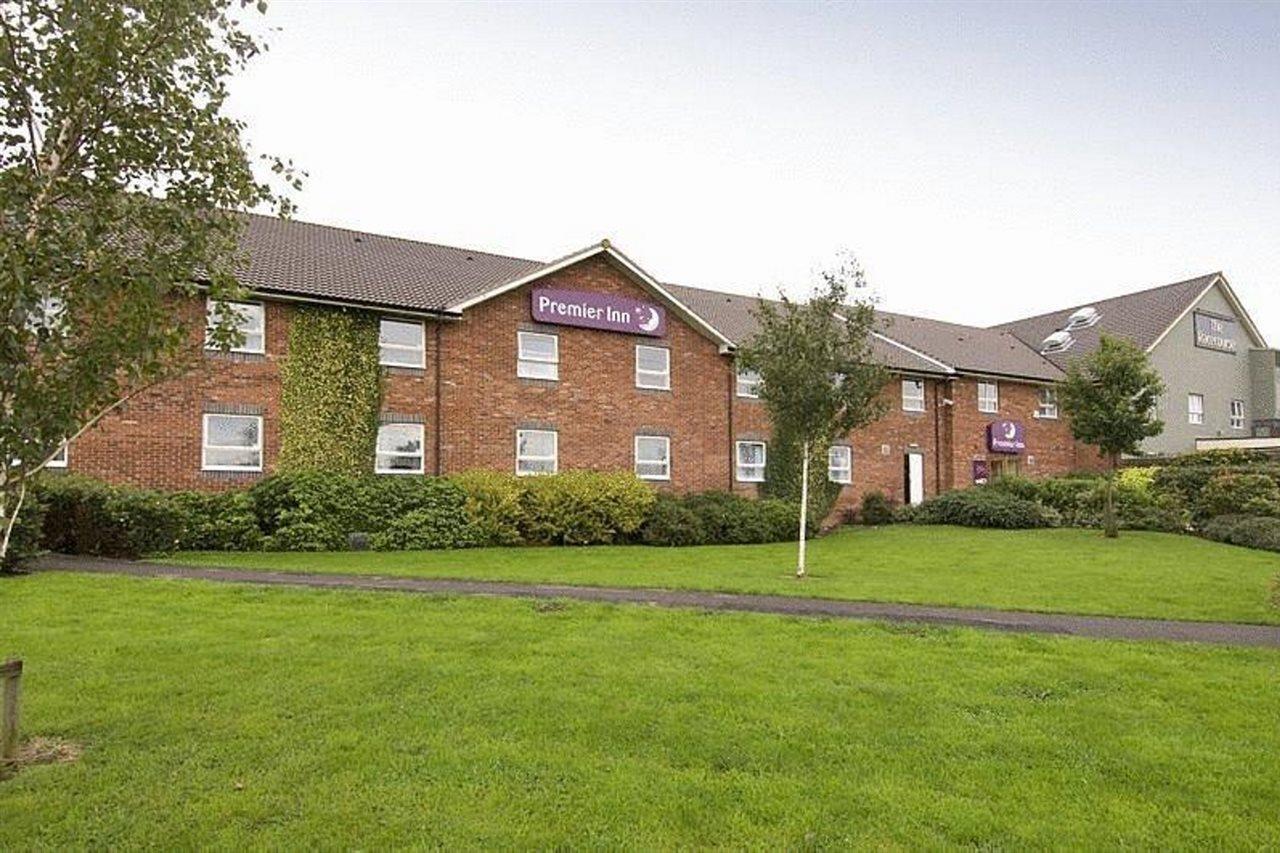 Premier Inn Uttoxeter Exterior foto