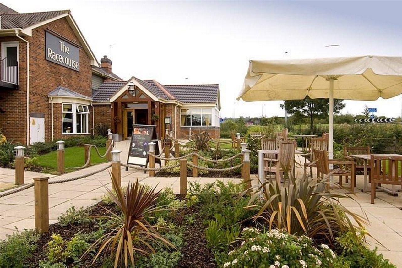 Premier Inn Uttoxeter Exterior foto