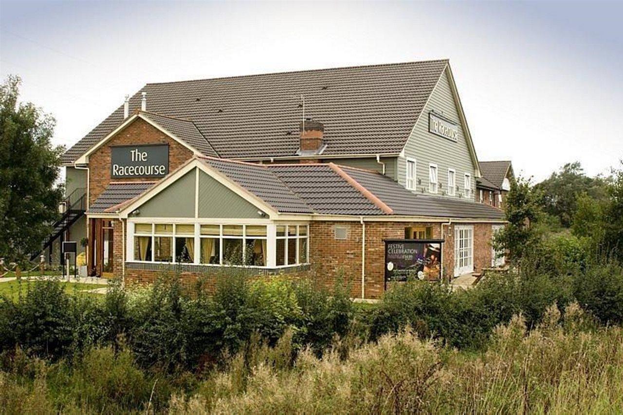 Premier Inn Uttoxeter Exterior foto